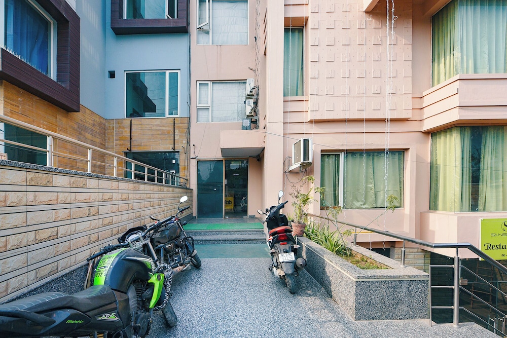 Fabhotel Angel Green Residency