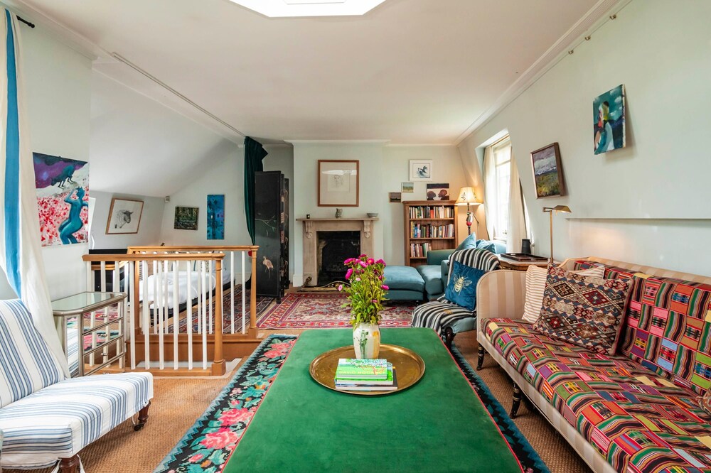 The Kensington Gatehouse - by Out of Office Lifestyle
