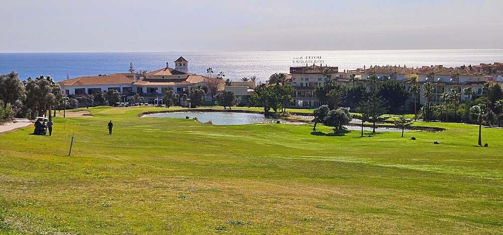 Luxury Apartment - Sea, Mountain, Golf - La Duquesa Manilva