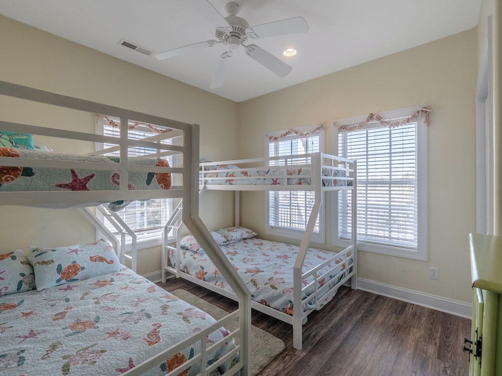 Legasea by Topsail Realty