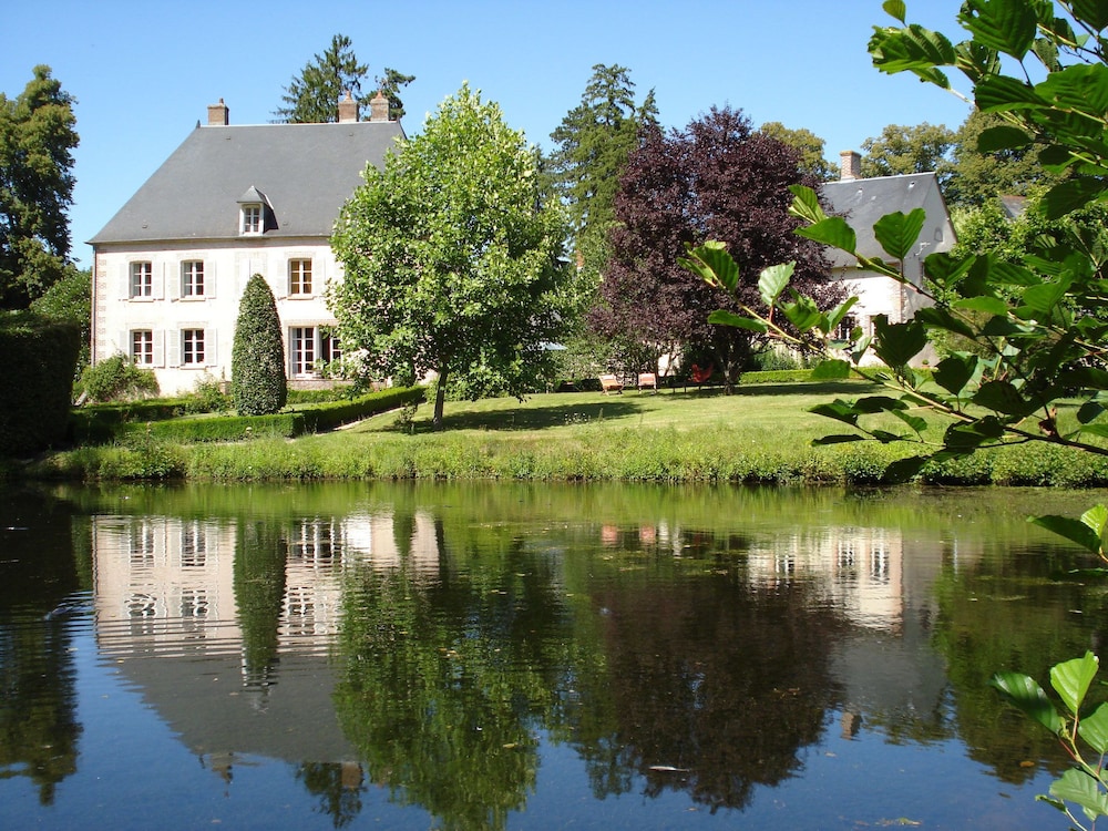 Chambres d'hôtes - La Verrerie d' Ivoy view 4