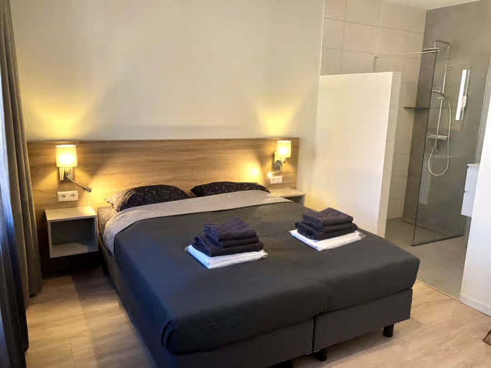 Beautiful Lodge Located in Center of Zoutelande