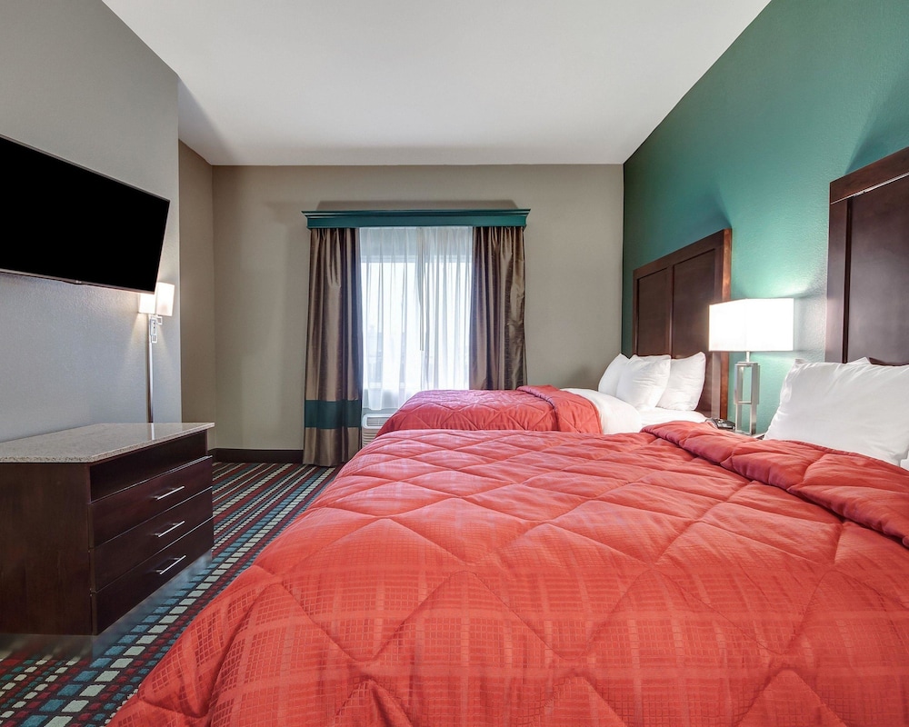 Hobbs Vacations - MainStay Suites - Property Image 11