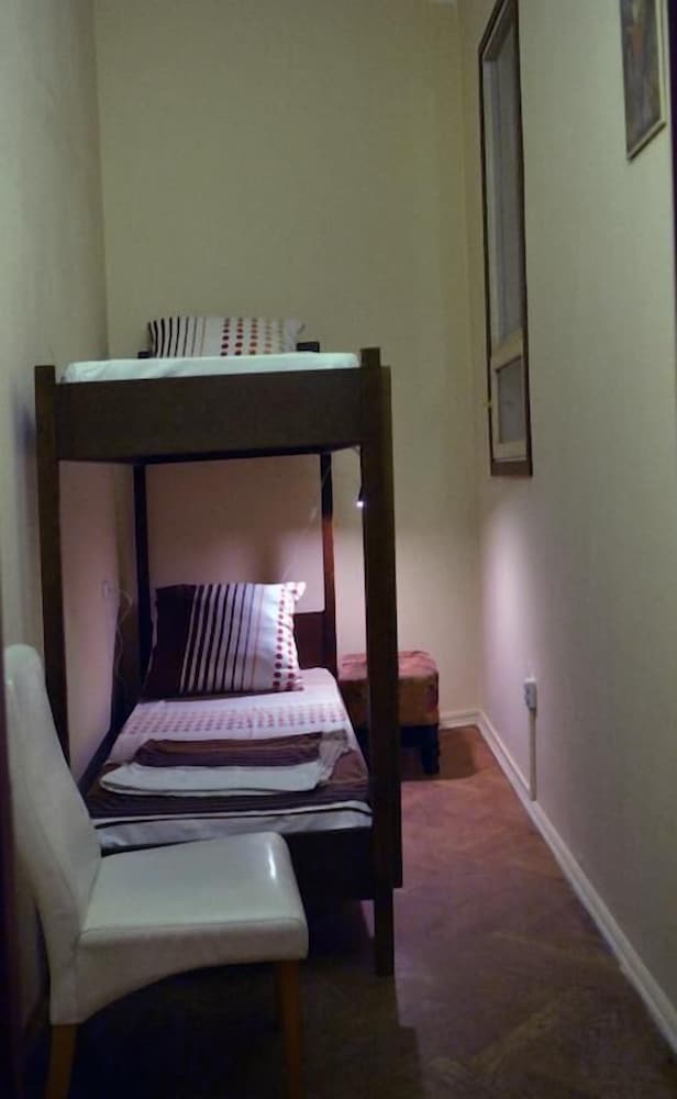 Photo 48