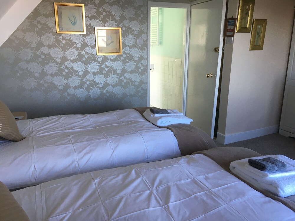 Lynton Vacations - Sinai House - Property Image 2