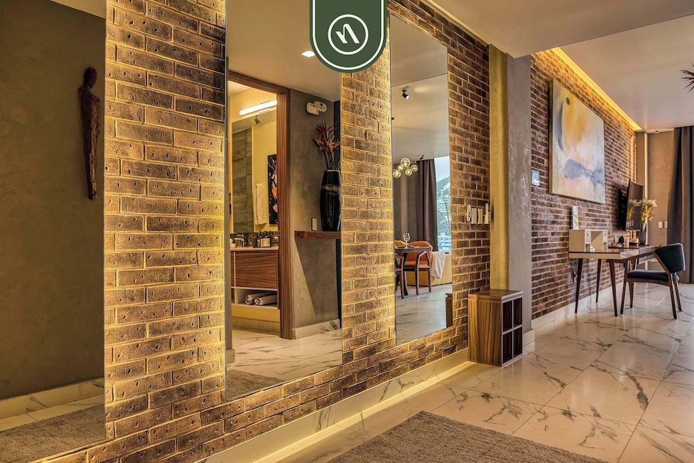 Amazing 1BR Penthouse With Balcony - Gym - Pool