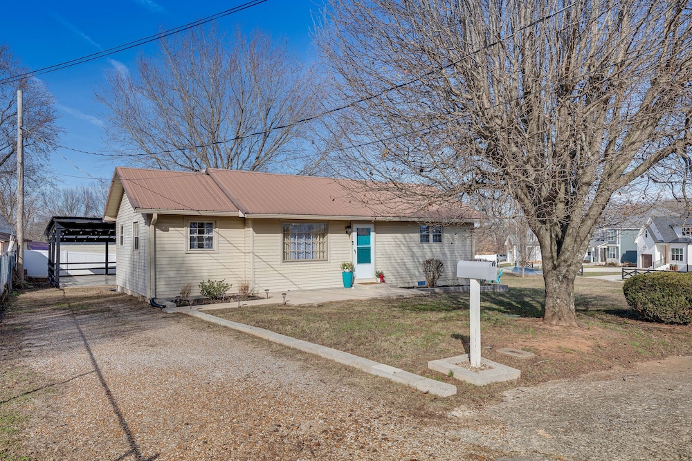Winchester Vacations - Winchester Home w/ Views Near Tims Ford Lake! - Property Image 3