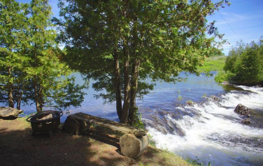Myers Cave Resort