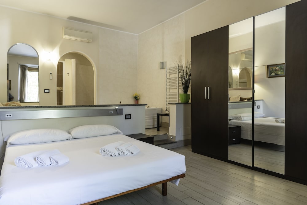 TIBERINA APARTMENTS - ROME TRASTEVERE photo 4