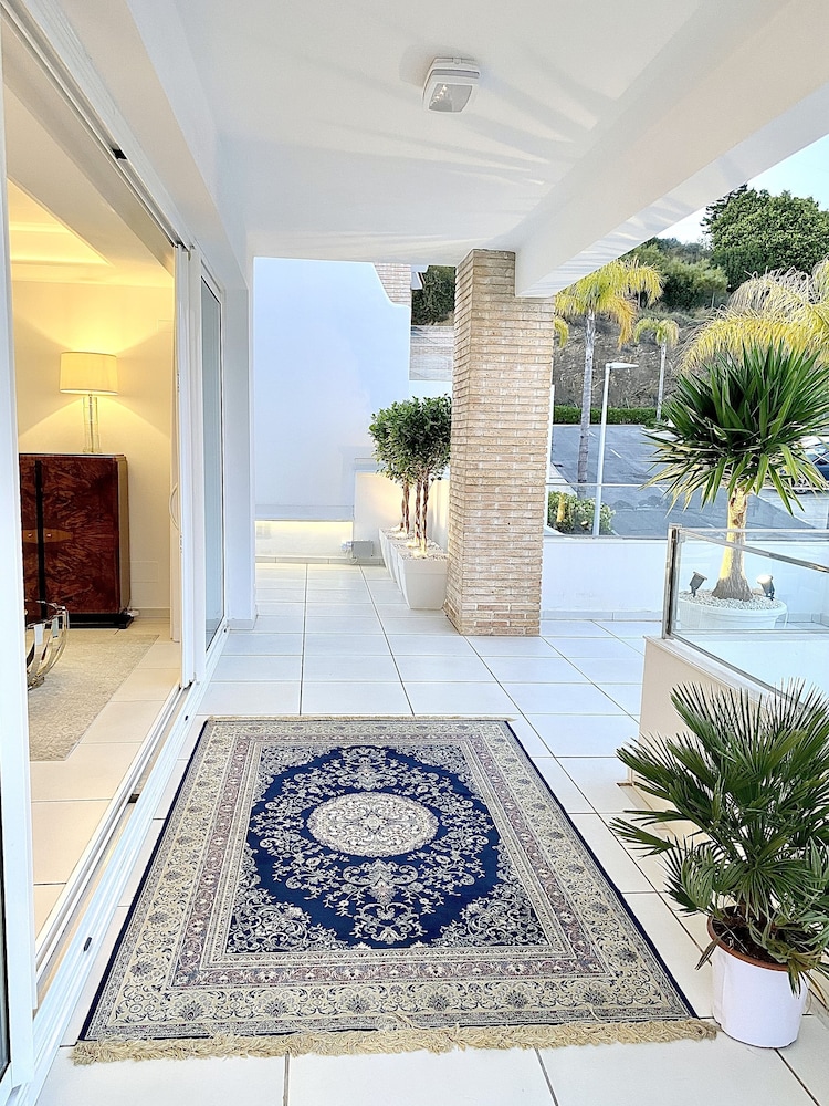 Aqua Bliss 3 Bedroom Home by Bluescape