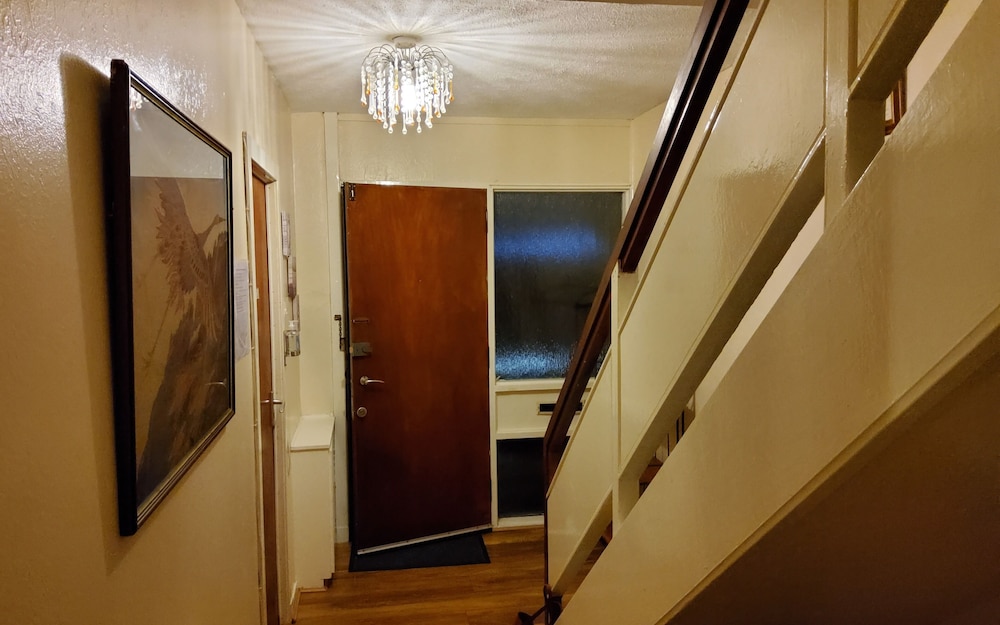 Sensational Stay - Dill Road view 4