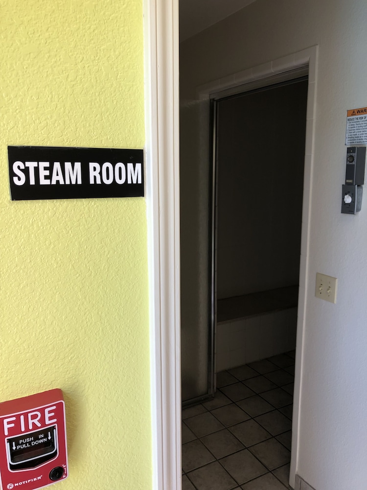 Cloverdale Wine Country Inn  Suites - Property Image 15