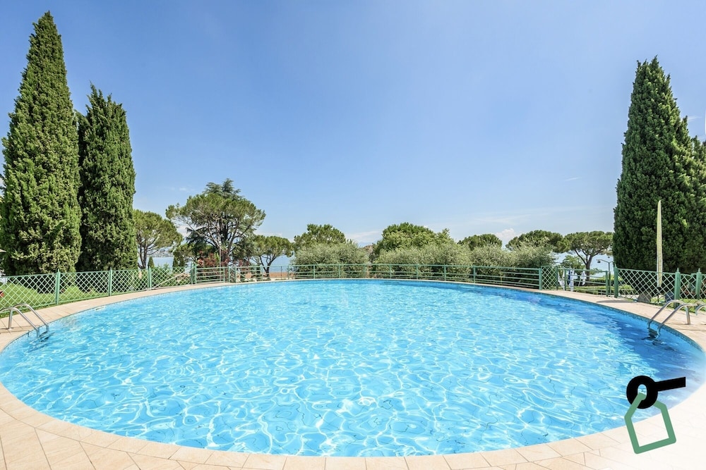 HOTIDAY Apartments Desenzano