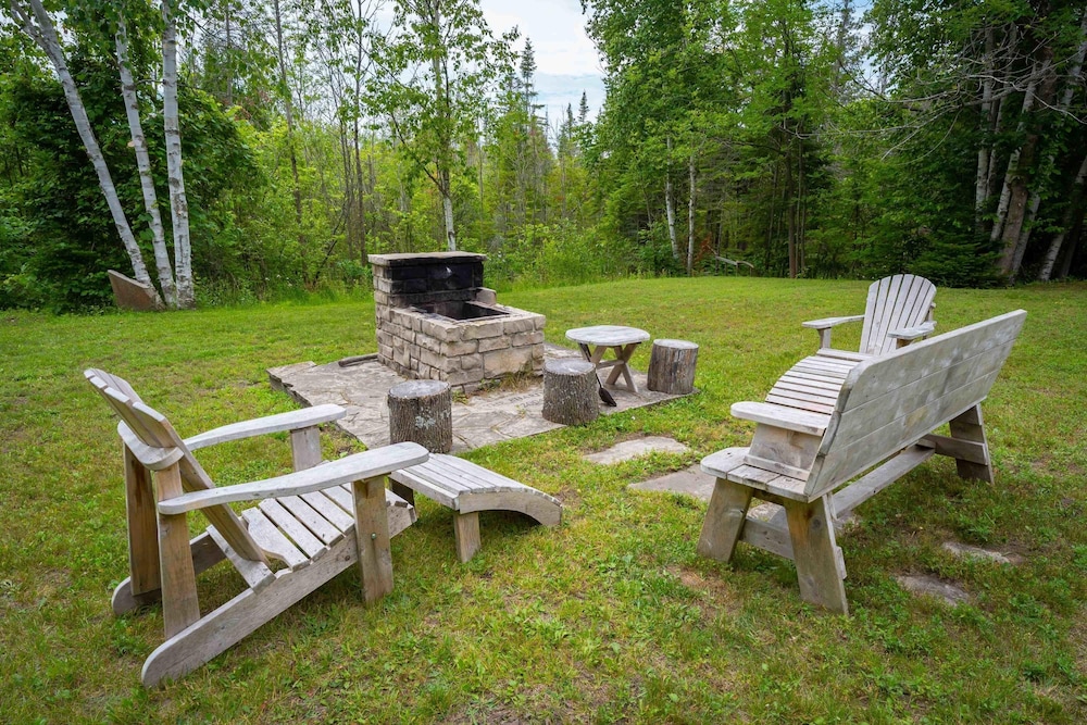 Nature Lovers Retreat log Home - L il Ranch