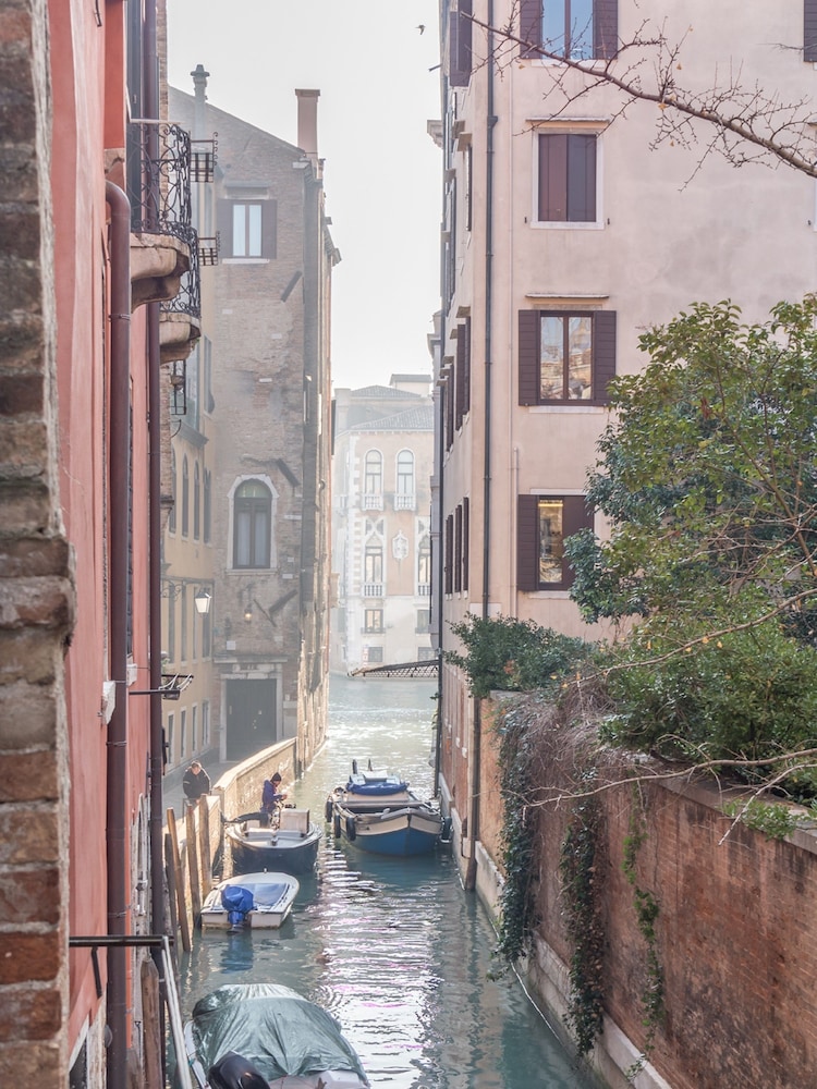 San Polo Canal View Apartments