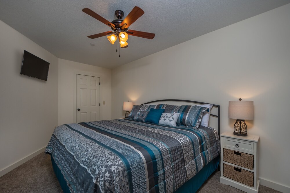 Whistling Oaks view 3