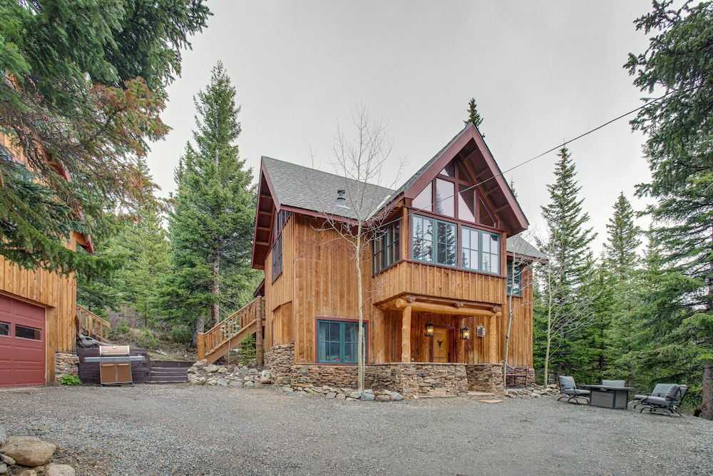 Idaho Springs Home w/ Amazing Mountain Views! view 4