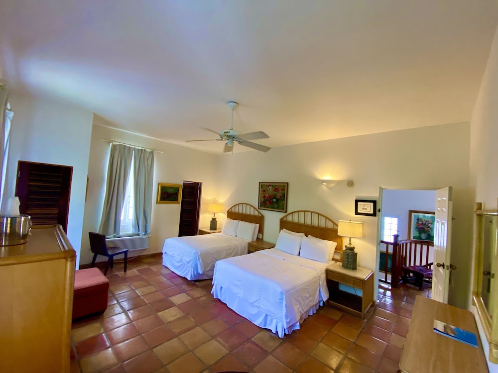 At Wind Chimes Boutique Hotel - Property Image 25