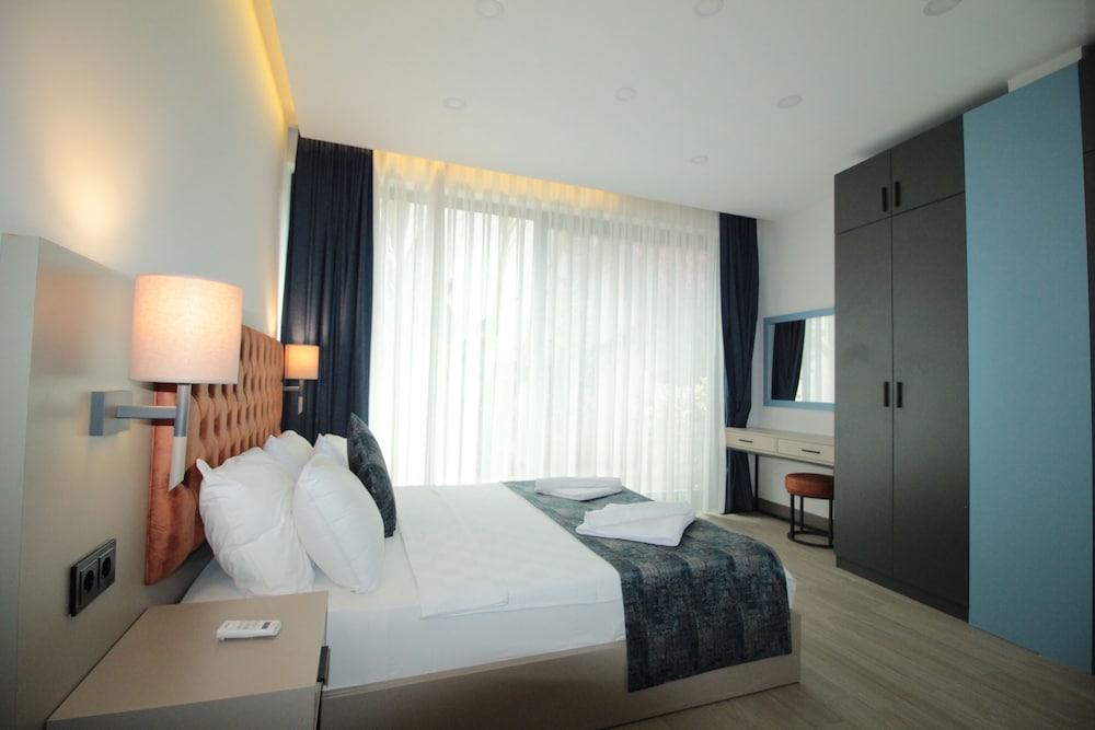Ala Grand Residence
