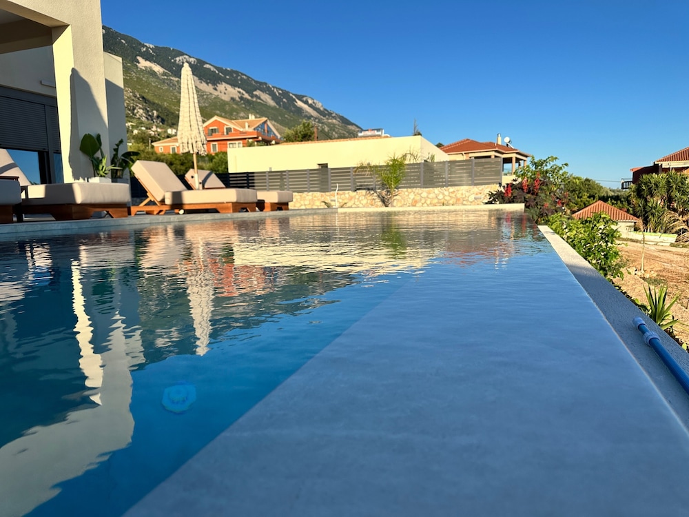 Seaview Serenity Villa in Kefalonia