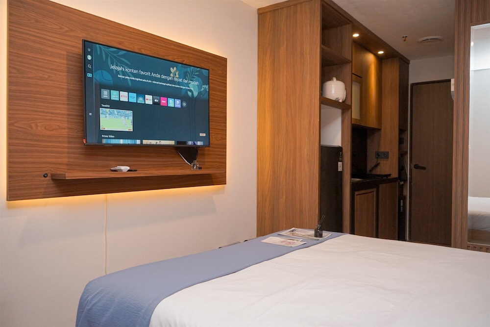 Cozy Studio Apartment at Sudimara Forestwalk