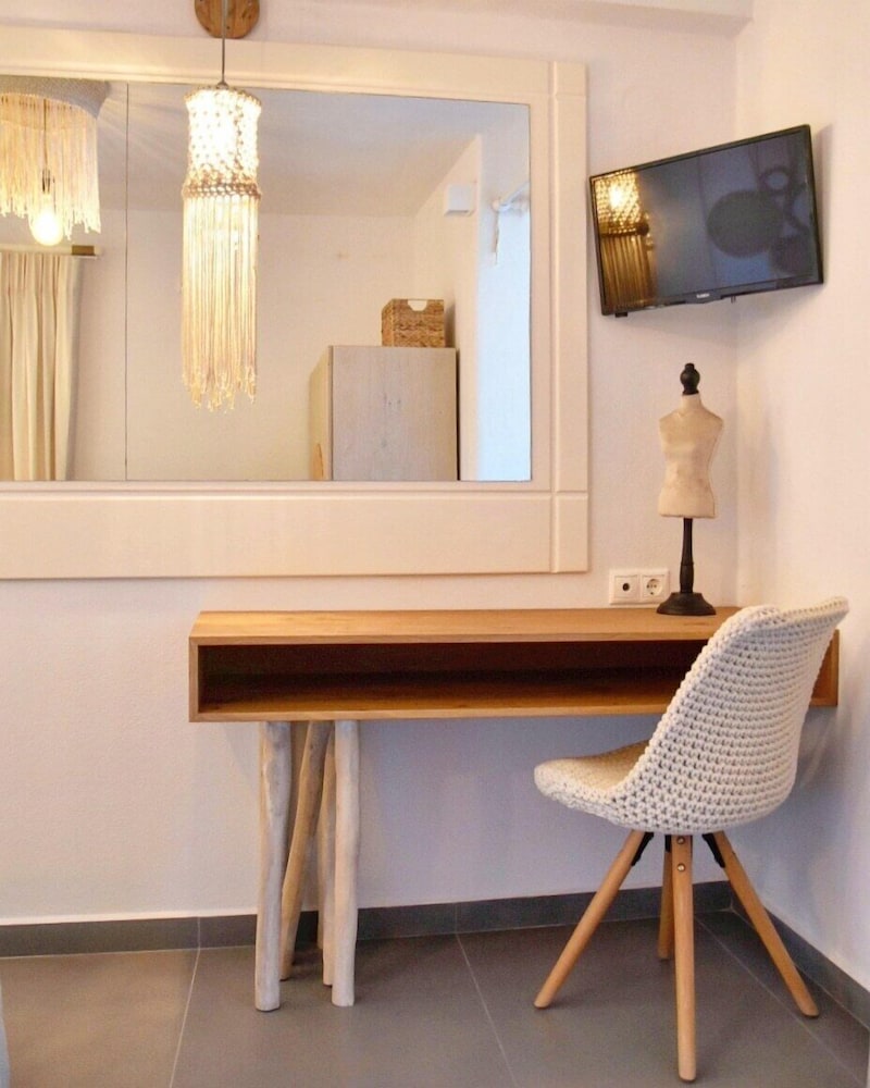 Angelos Design Suites