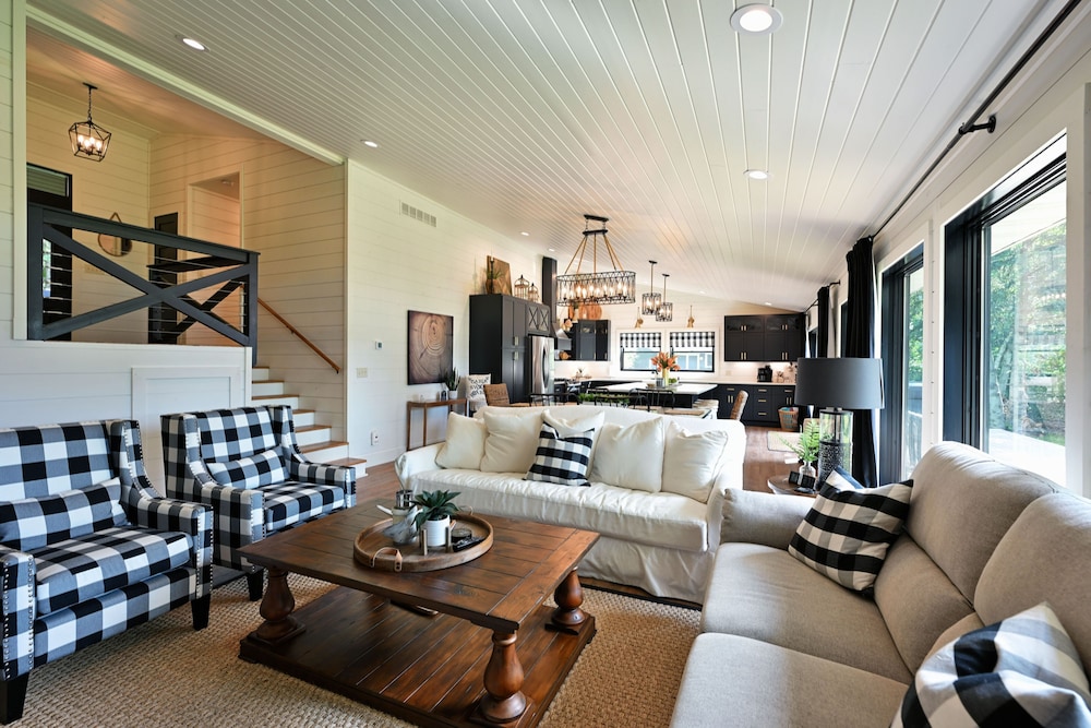 The Namakagon Lakehouse 4 Bedroom Home