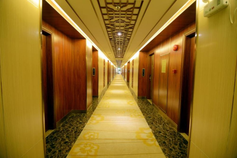 Baoyue Hotel
