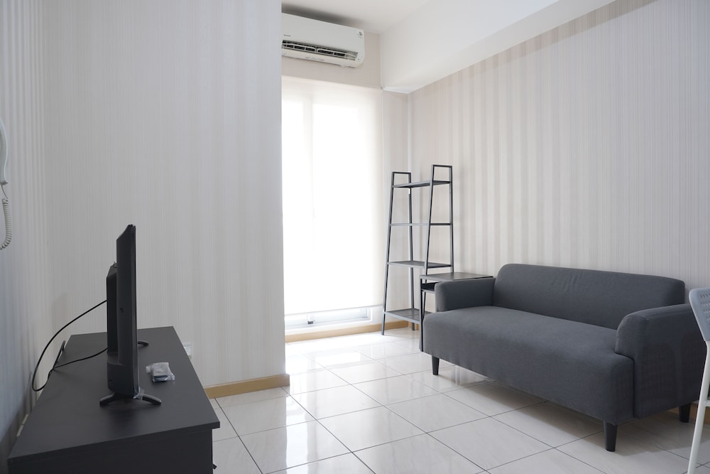 Comfort And Simply 2Br At M-Town Residence Apartment, Gading Serpong - 10