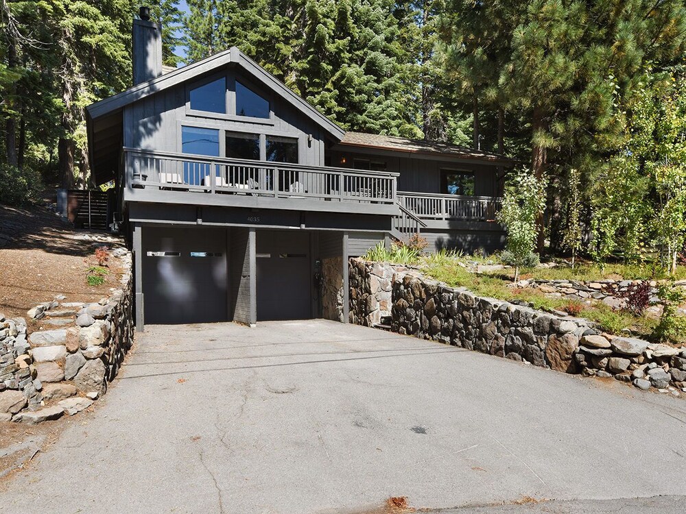 Lodge of the Nightingale view 5
