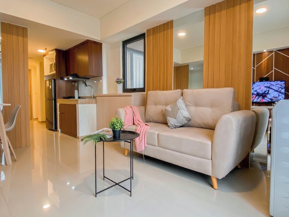 Comfortable And Minimalist 2Br At Meikarta Apartment