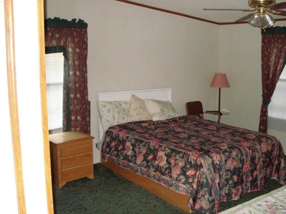 Comfort Green Motel - Property Image 2