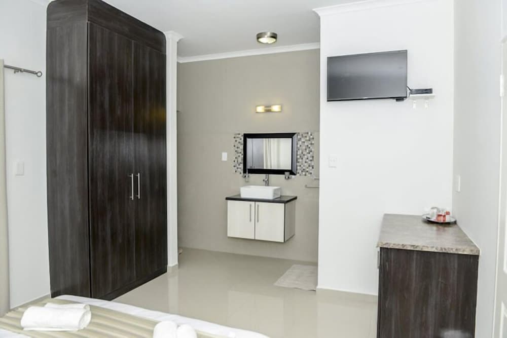 Discovery Guest House