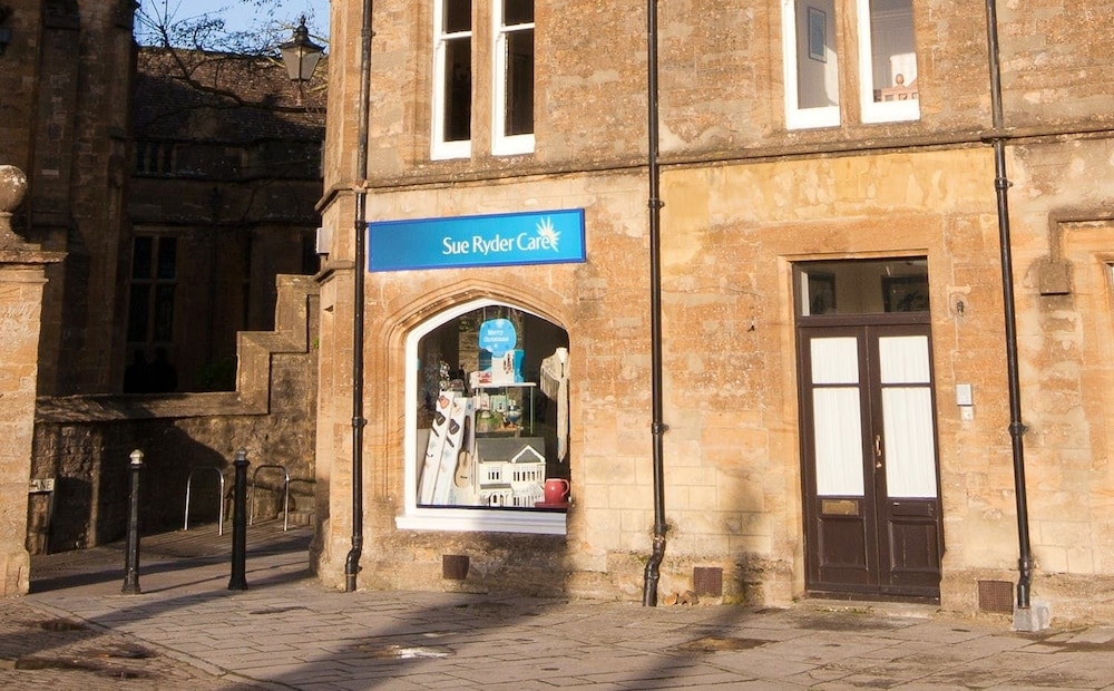 Sherborne Vacations - Abbey Court - Property Image 4