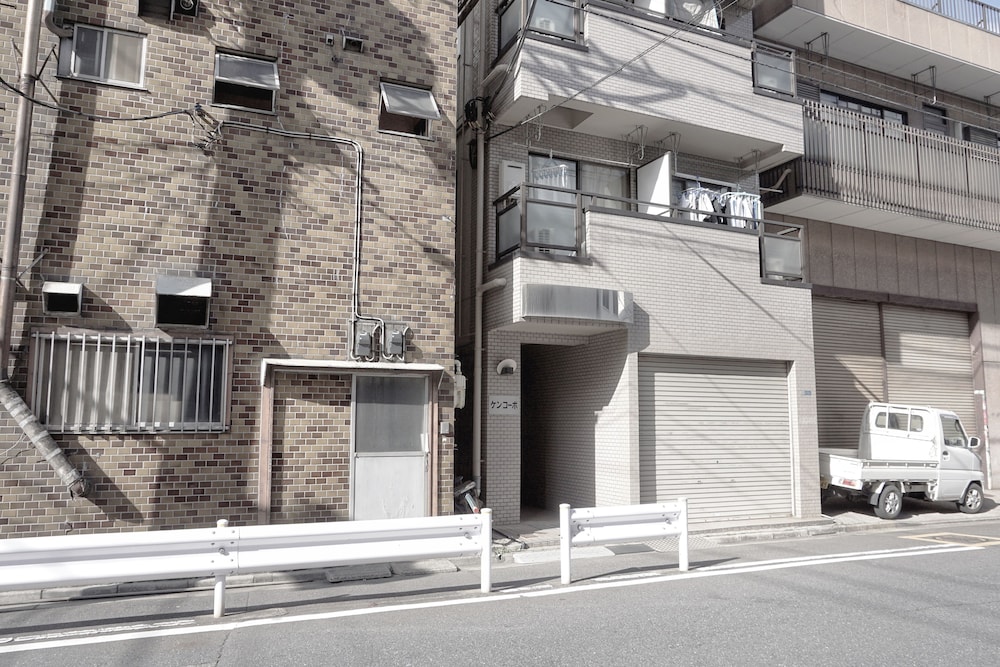 ZAITO Tokyo Kinshicho Economy Inn