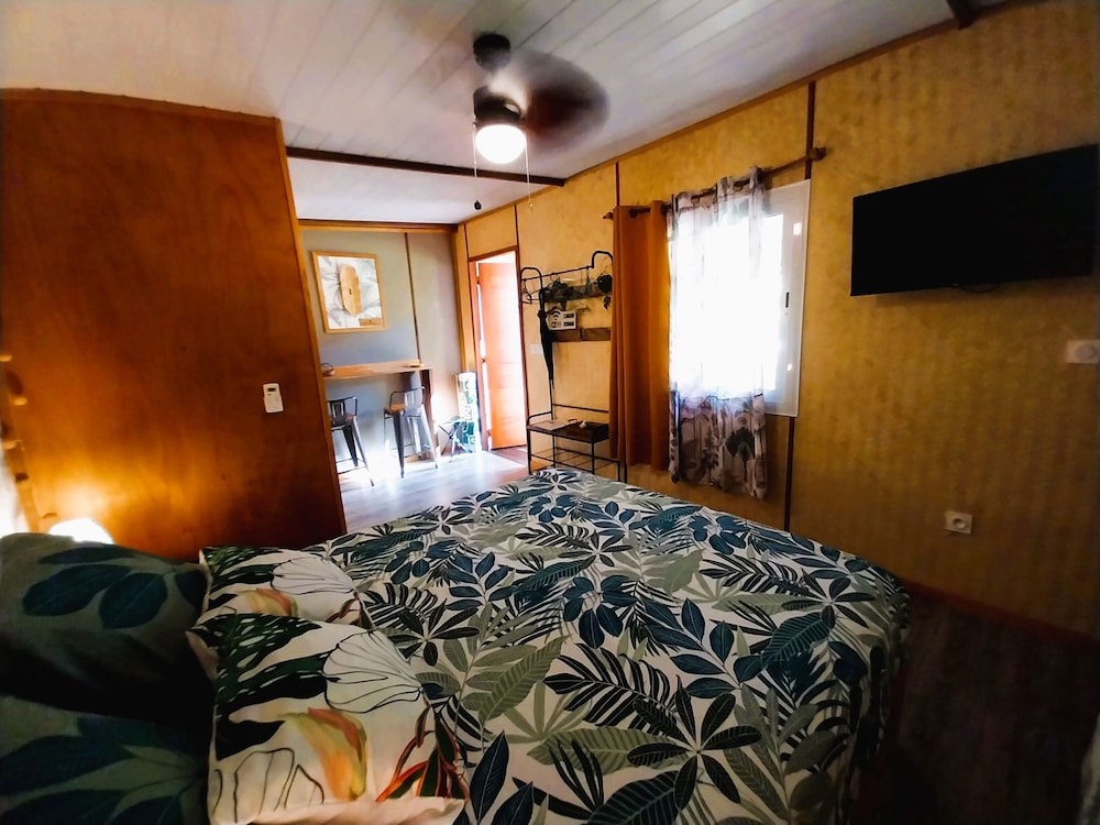Moorea - Tropical Nest