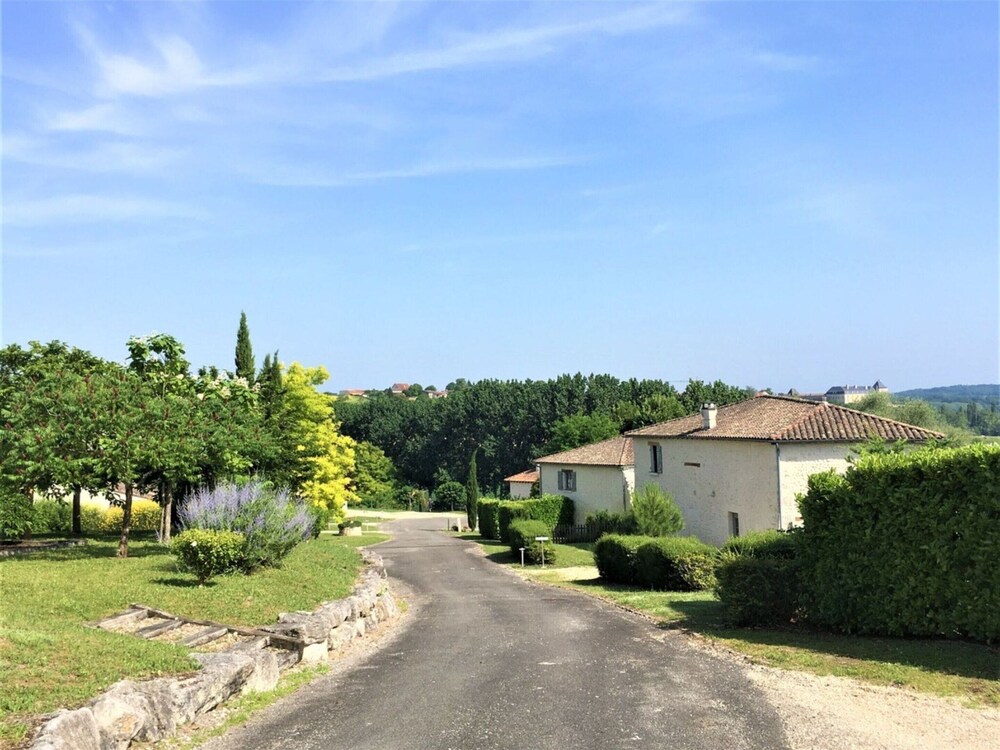 Villa in France With Private Pool & Garden