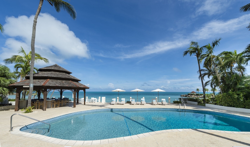 The Cove Suites at Blue Waters Resort and Spa - Property Image 38