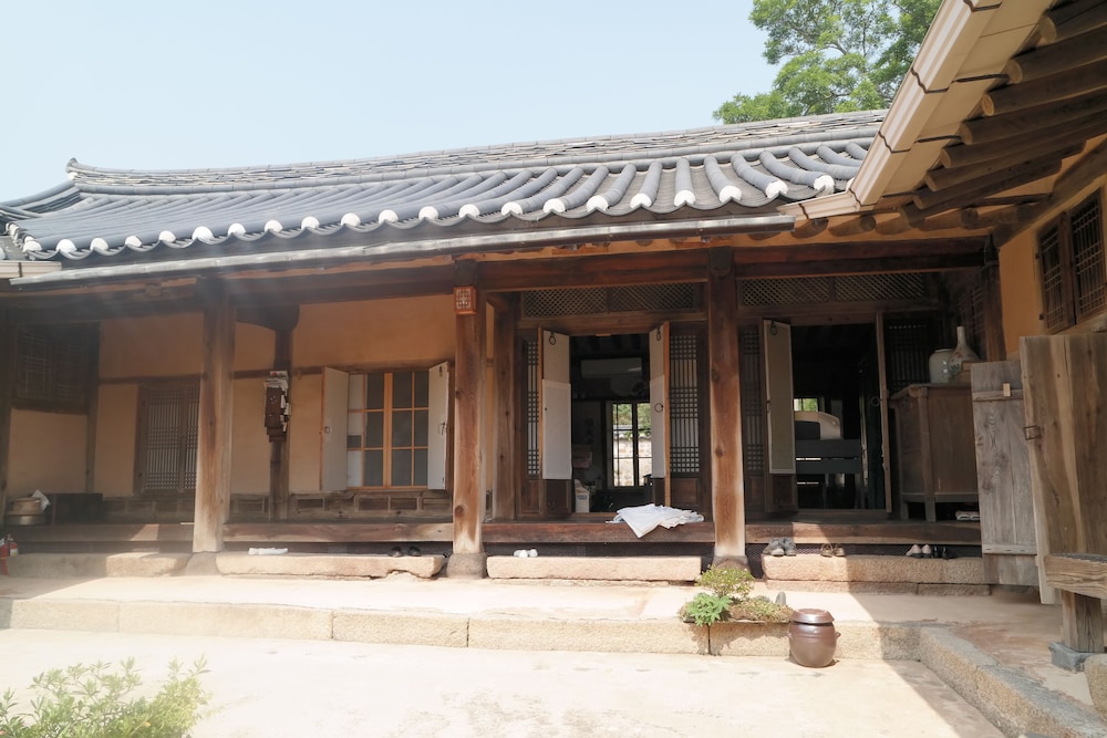 Gyeamgotaek