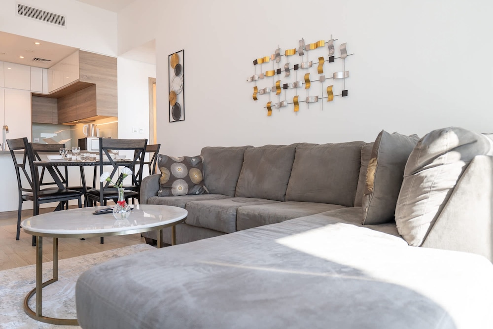 Luxury 1-bedroom in Dubai Marina That Sleeps 2