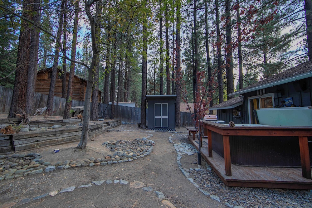 Private Woods - Heavenly California Lodge