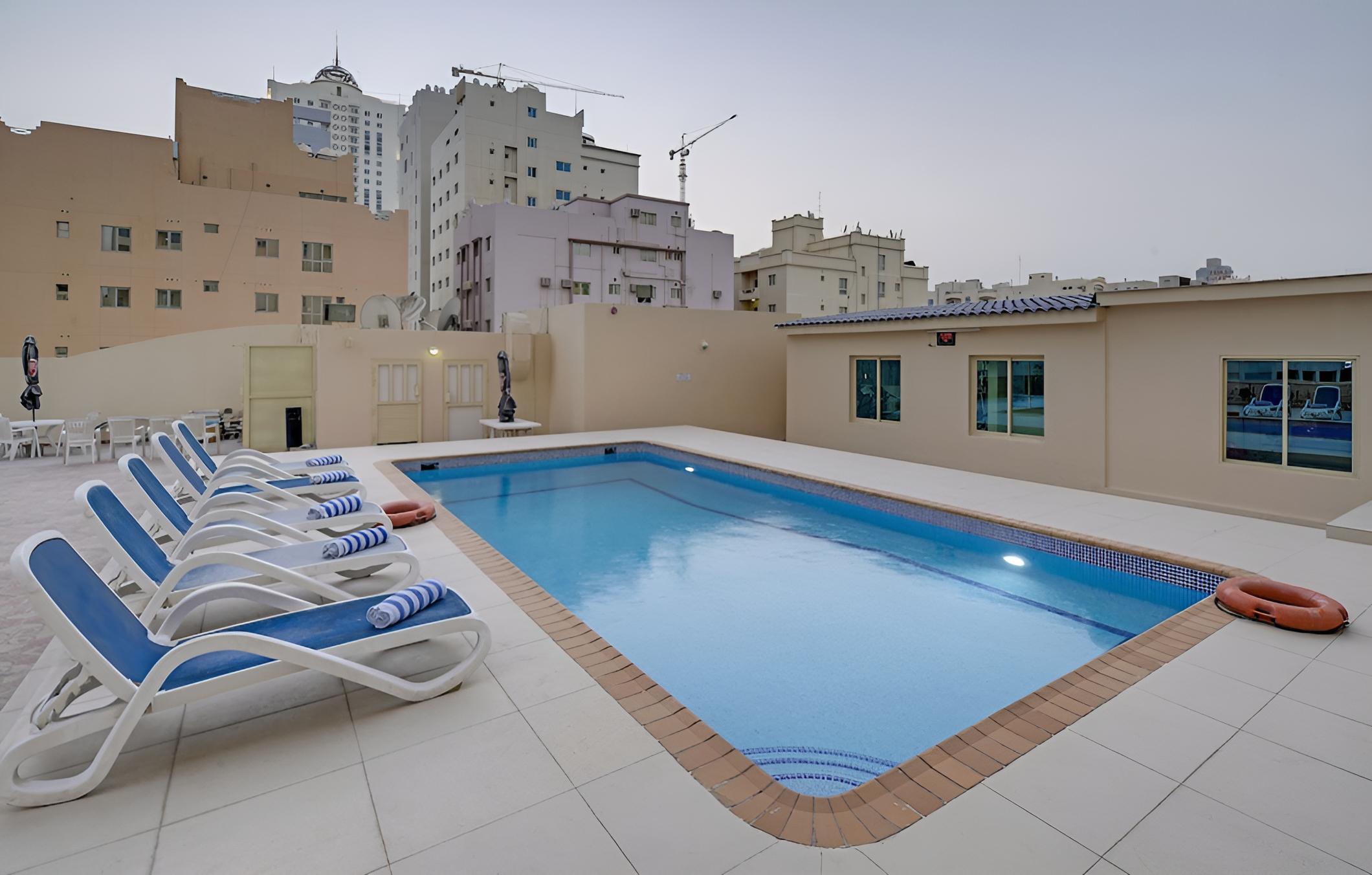 swimming pool