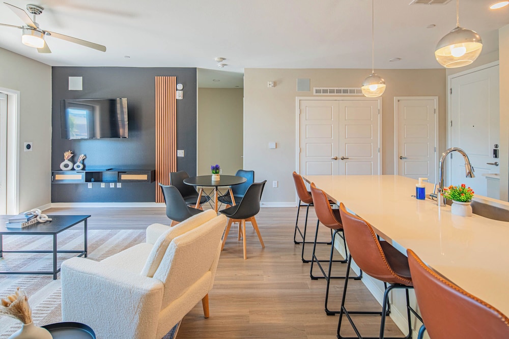 ROVE LIVING/KL - Alta North Central