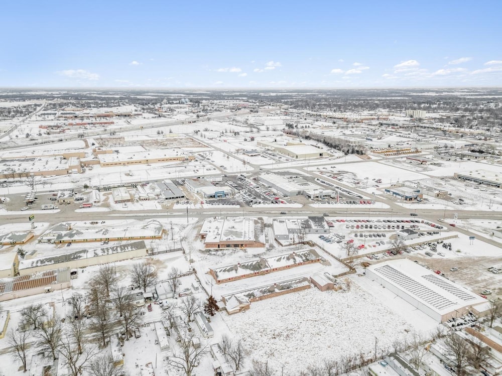 Emporia Vacations - Eleven Boutique Hotel - Property Image 2