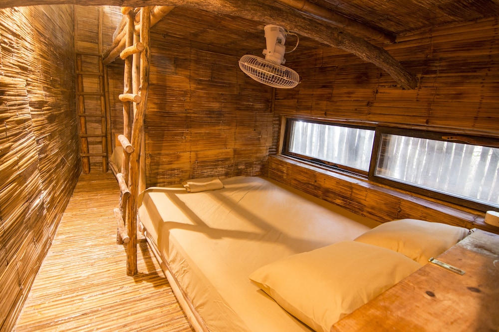 Cancun Vacations - Bambu Gran Palas Hostel Party - Property Image 52