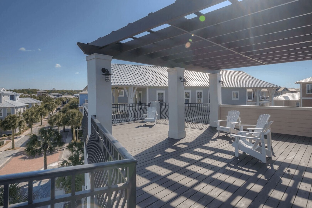 Totally Beachin by Avantstay Sleeps 18 Seacrest Beach