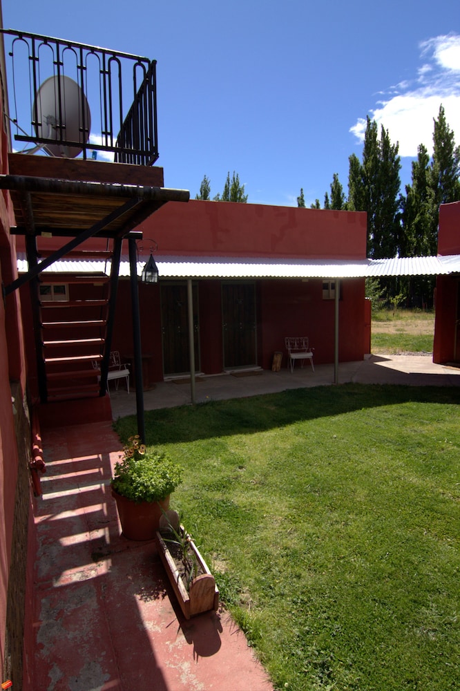 Hosteria Refugio De Rocas