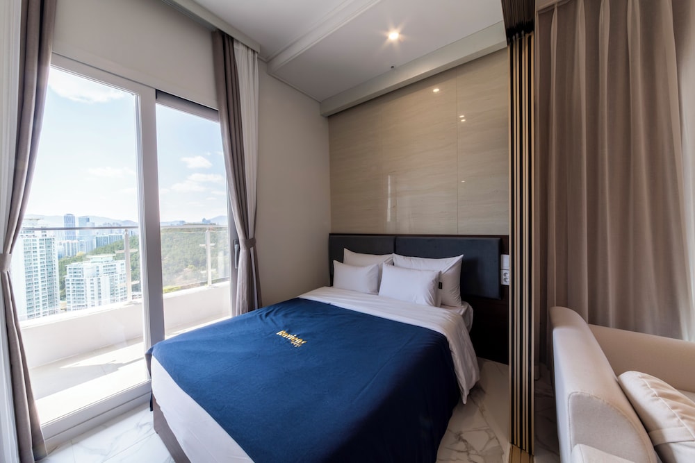 Raviens Maison de Hotel