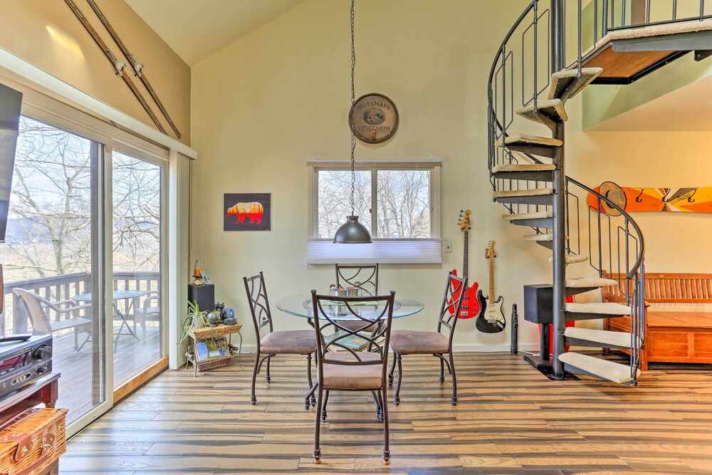 Mountain Creek Condo w/ Grill: Walk to Lifts! view 3