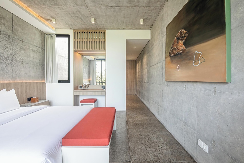 Modern 2BR Villa Enclosed Living Heart of Canggu